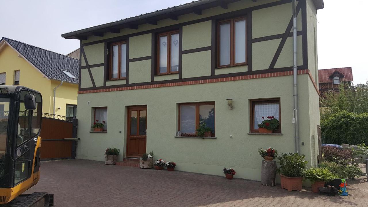 Ferienhaus Am Stadtpark บัลเลนชเตดท์ ภายนอก รูปภาพ